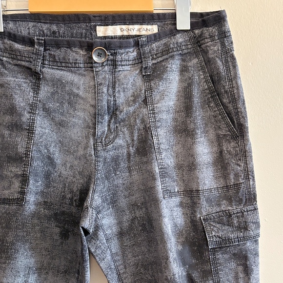 DKNY Stone Wash Charcoal Cotton Cargo Capris - Picture 6 of 14